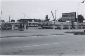 Michigan Trailes Sales - 2165 East Apache Boulevard, Tempe, Arizona