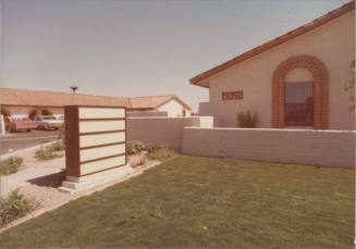 (Business Plaza) - 4525 South Lakeshore Drive - Tempe, Arizona
