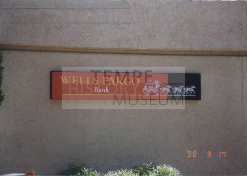 Wells Fargo Bank - 5120 South Lakeshore Drive - Tempe, Arizona