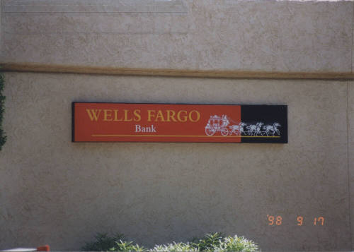 Wells Fargo Bank - 5120 South Lakeshore Drive - Tempe, Arizona