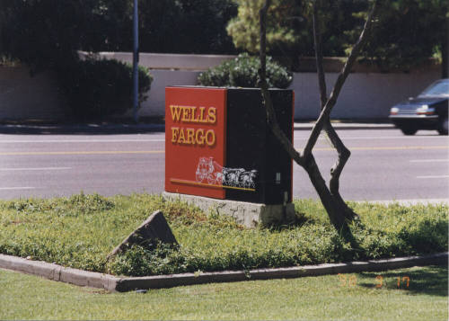Wells Fargo Bank - 5120 South Lakeshore Drive - Tempe, Arizona