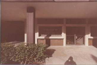 Stubble Free Inn - 5450 South Lakeshore Drive - Tempe, Arizona
