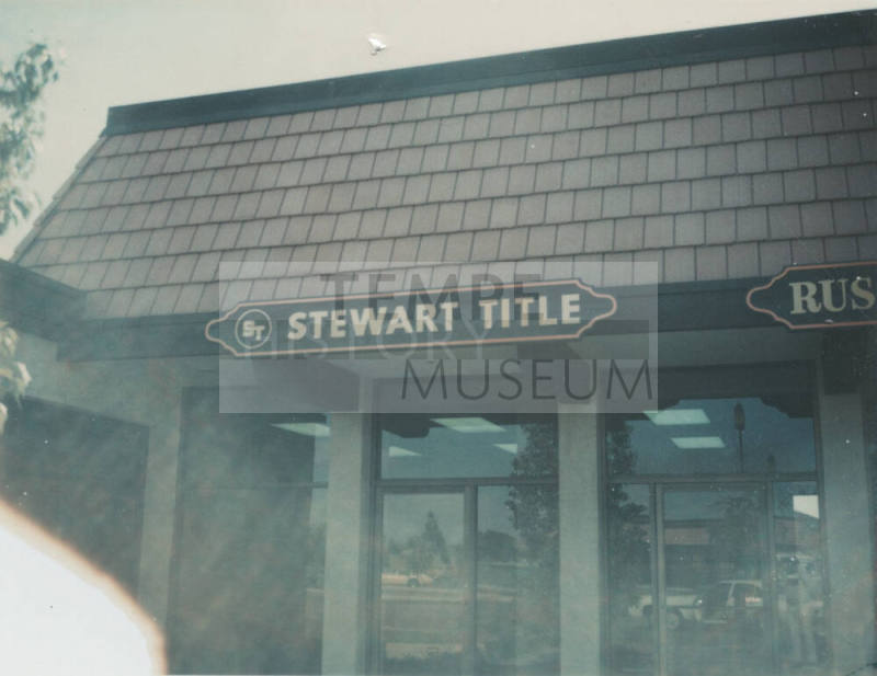 Stewart Title - 5502 South Lakeshore Drive - Tempe, Arizona