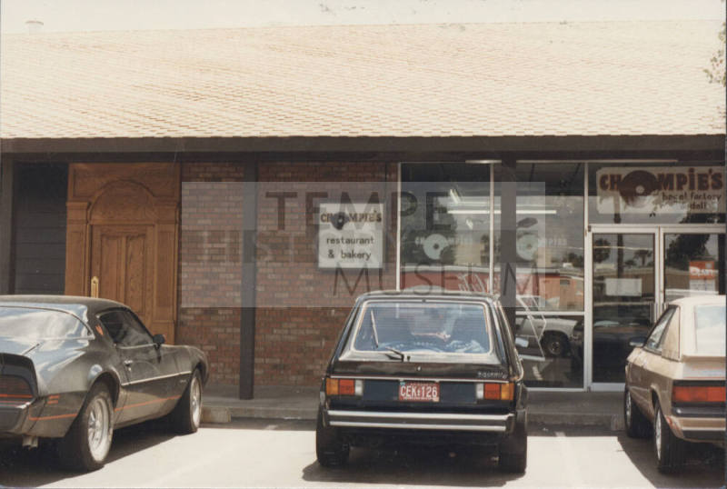 Chompie's Bagel Factory - 1043 East Lemon Street - Tempe, Arizona