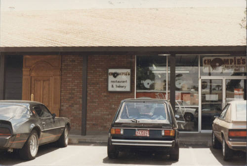 Chompie's Bagel Factory - 1043 East Lemon Street - Tempe, Arizona