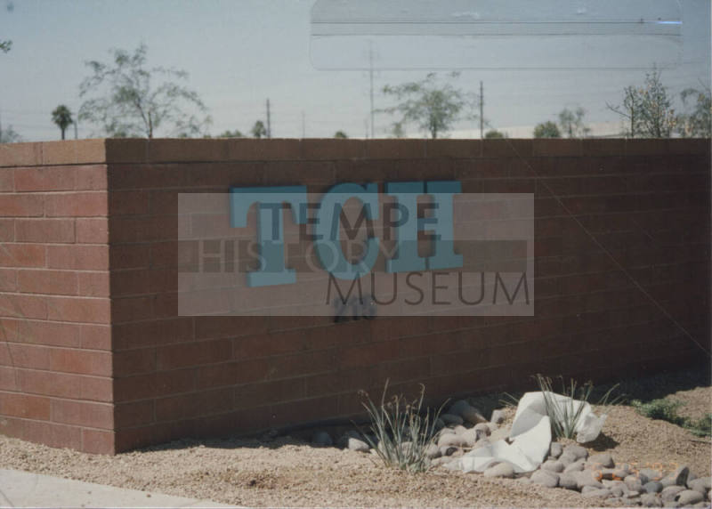 (TCH) - 215 West Lodge Drive - Tempe, Arizona