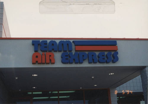 Team Air Express - 615 South Madison Drive - Tempe, Arizona