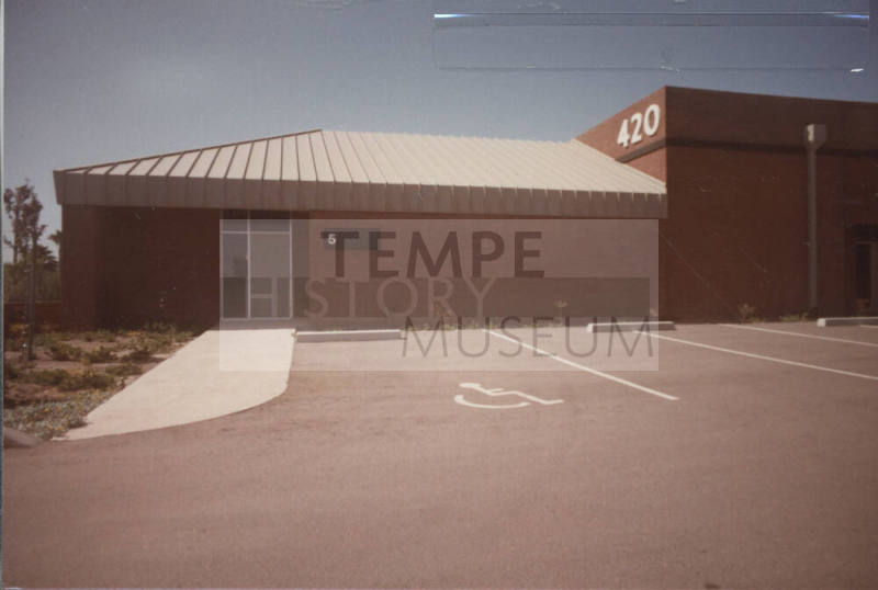 Hayden Road Business Park - 420 South McClintock Drive - Tempe, Arizona