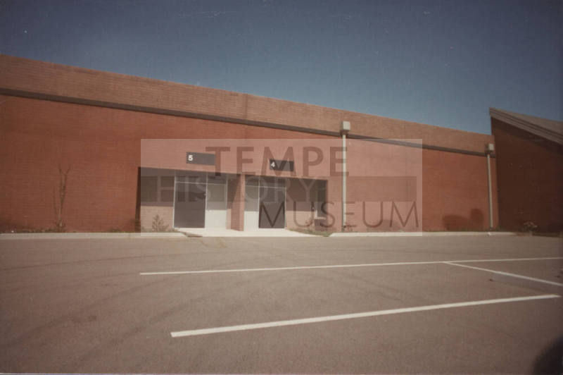 Hayden Road Business Park - 420 South McClintock Drive - Tempe, Arizona