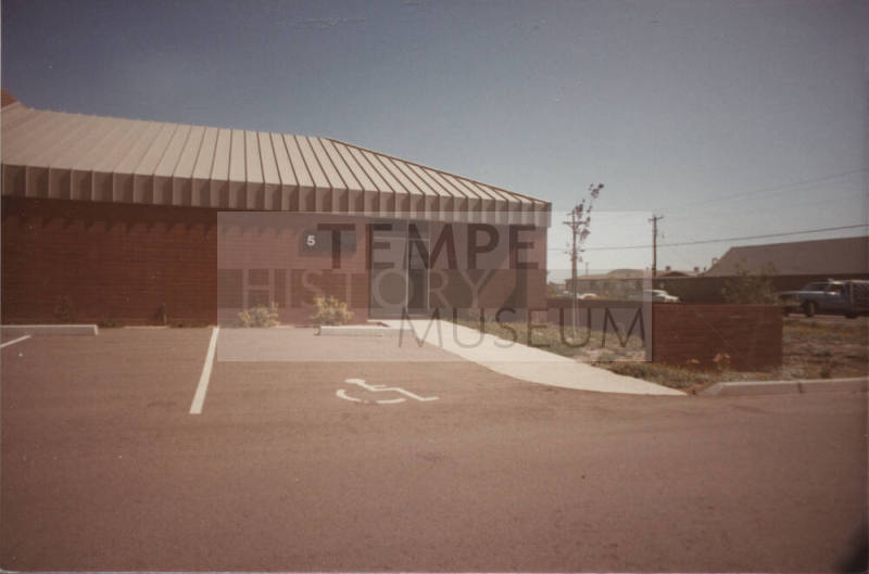 Hayden Road Business Park - 420 South McClintock Drive - Tempe, Arizona