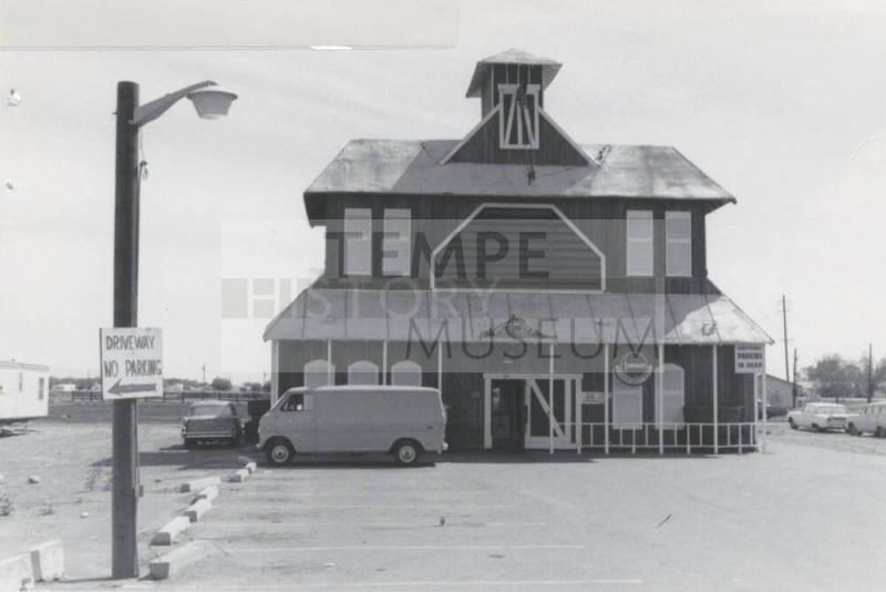 Minder Binder Restaurant - 715 South McClintock Drive - Tempe, Arizona