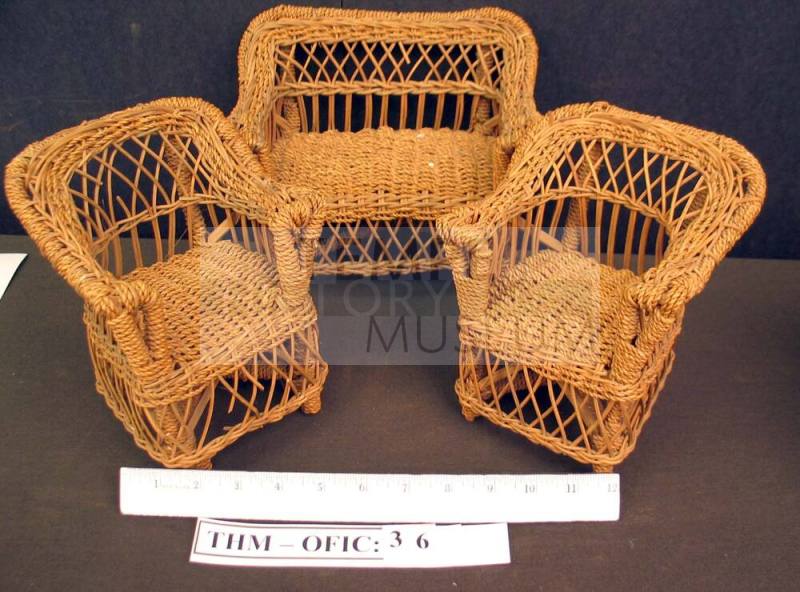 Chairs, wicker-doll