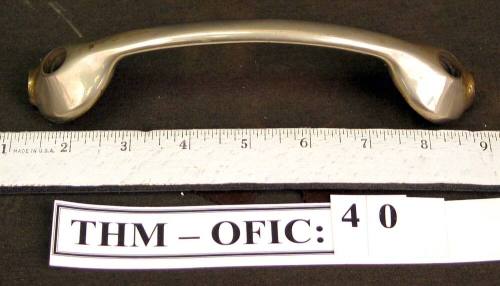 Handle, metal