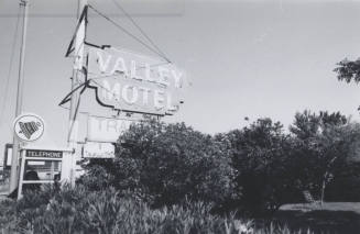 Valley Apartments Motel - 2219 East Apache Boulevard, Tempe, Arizona