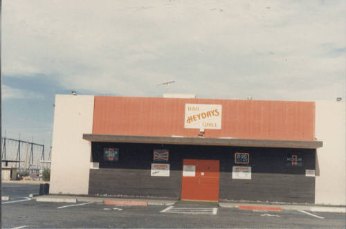 Heydays Bar and Grill - 910 North McClintock Drive - Tempe, Arizona
