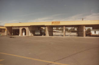 Sun Devil Car Wash - 1212 South McClintock Drive - Tempe, Arizona