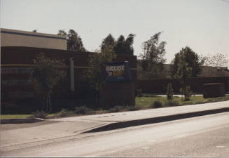 Grease 'N Go Center - 1355 South McClintock Drive - Tempe, Arizona