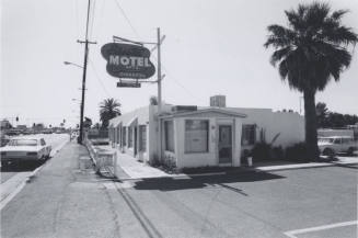 Siesta Motel - 2232 East Apache Boulevard, Tempe, Arizona