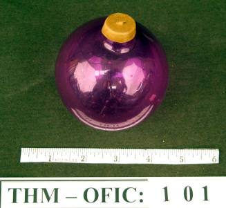 Ornament, christmas tree
