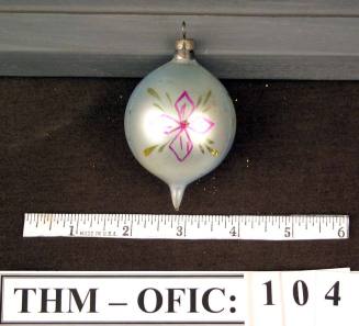 Ornament, christmas tree