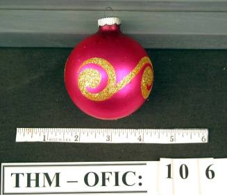 Ornament, christmas tree