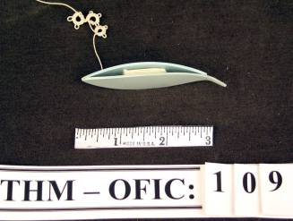 Shuttle, tatting