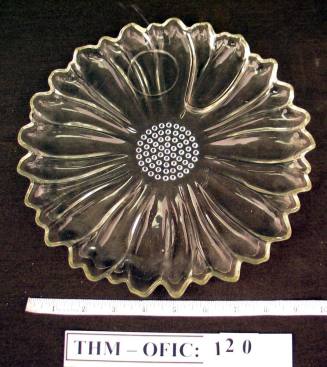 Plate, glass serving