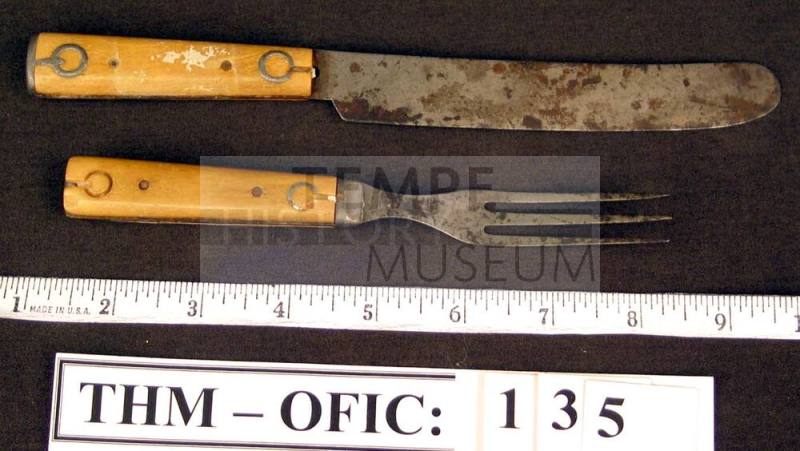 Knife & fork
