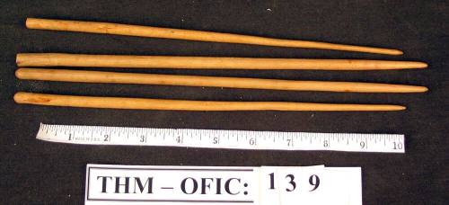 Needle, knitting