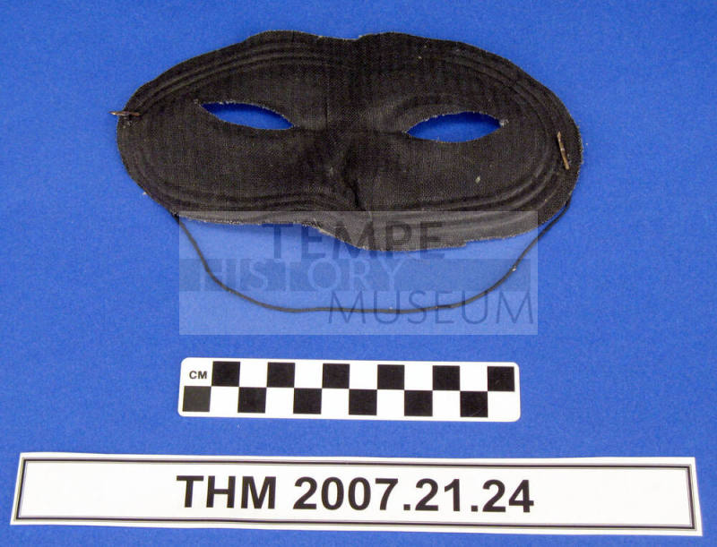 Black half mask