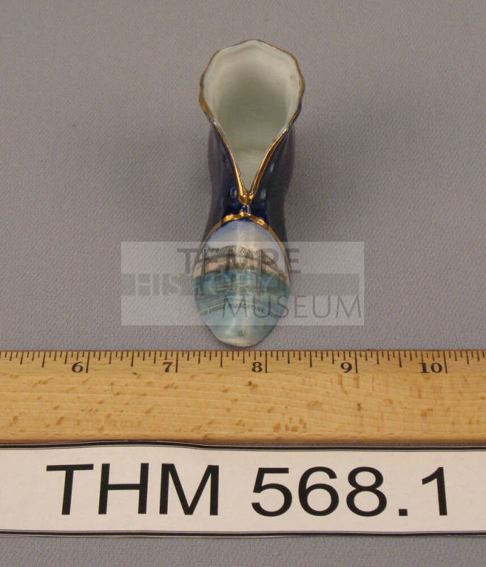 Souvenir Ceramic Shoe
