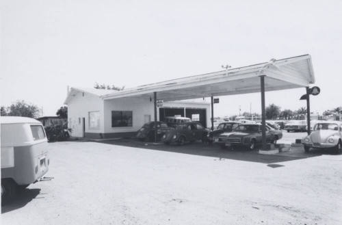 Southwest German Volkswagen-Porsche - 2315 East Apache Boulevard, Tempe, Arizona