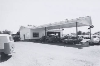 Southwest German Volkswagen-Porsche - 2315 East Apache Boulevard, Tempe, Arizona