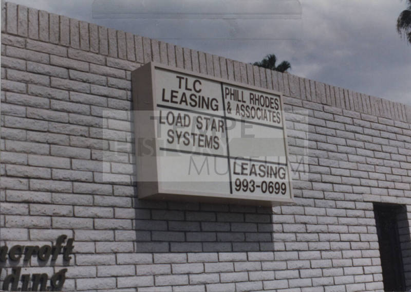 Palmcroft Building - 2201 South McClintock Drive - Tempe, Arizona