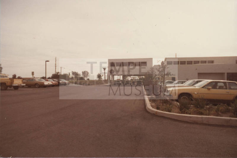 Valley National Bank - 3115 South McClintock Drive - Tempe, Arizona