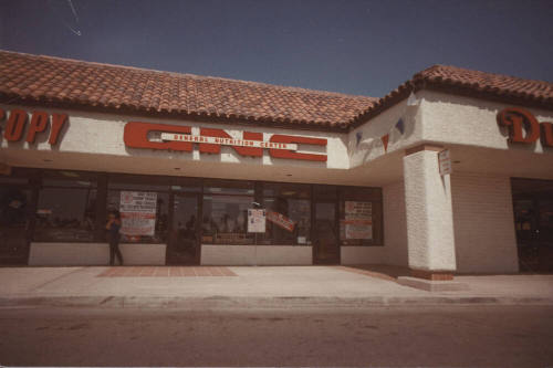 General Nutrition Center - 3136 South McClintock Drive - Tempe, Arizona