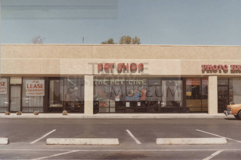 The Pet Line - 3318 South McClintock Drive - Tempe, Arizona