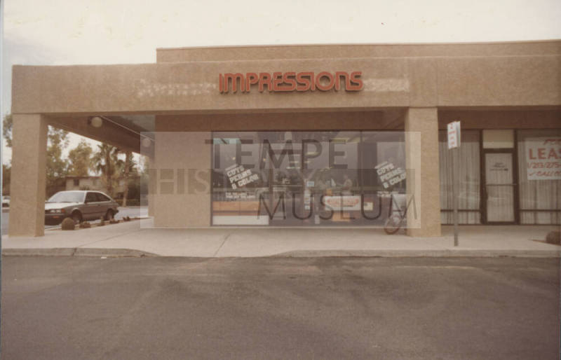 Impressions Salon - 3322 South McClintock Drive - Tempe, Arizona
