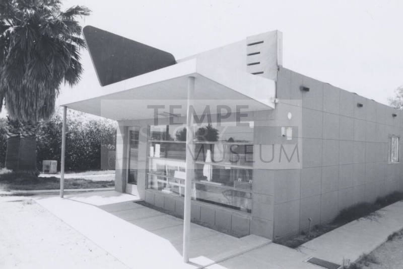 Hank's Painting - 2408 East Apache Boulevard, Tempe, Arizona