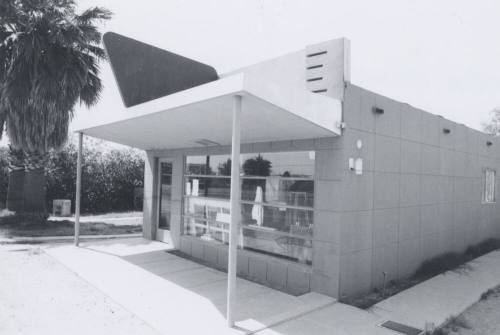 Hank's Painting - 2408 East Apache Boulevard, Tempe, Arizona