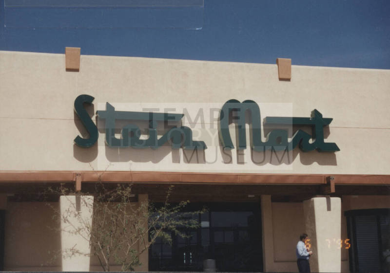 Stein Mart - 6426 South McClintock Drive, Tempe, Arizona