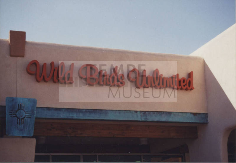 Wild Birds Unlimited - 6432 South McClintock Drive, Tempe, Arizona
