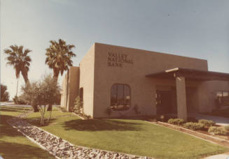 Valley National Bank - 6470 South McClintock Drive, Tempe, Arizona