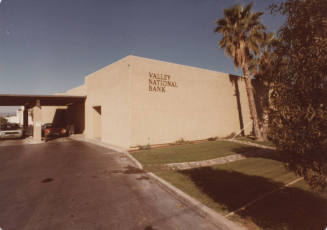 Valley National Bank - 6470 South McClintock Drive, Tempe, Arizona