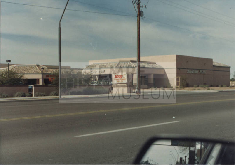 ABCO Crossroads Plaza - 7500 South McClintock Drive, Tempe, Arizona