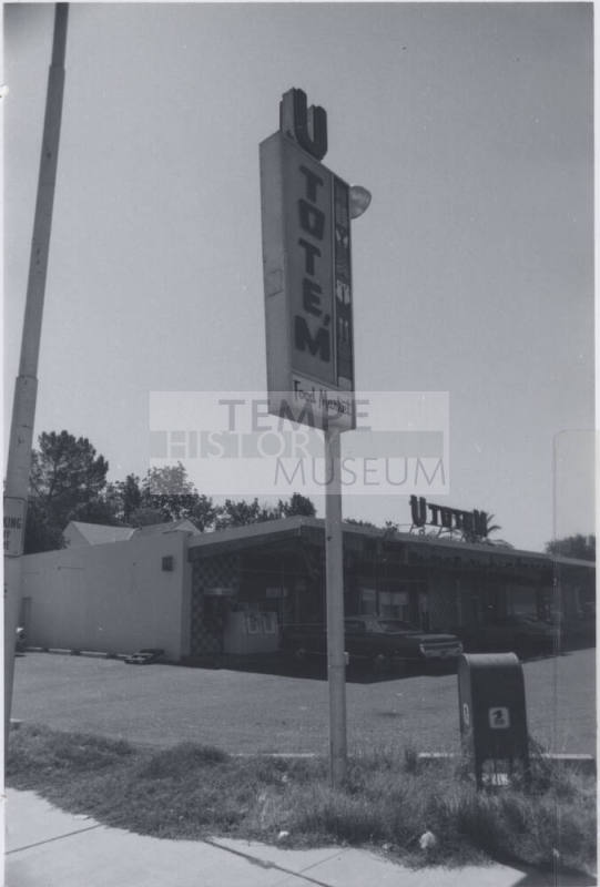 U Totem Food Market - 805 South Ash Avenue, Tempe, Arizona