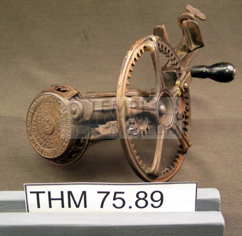 Reading Hardware Apple Corer