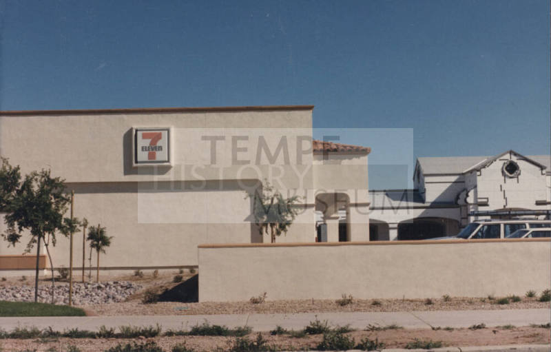 7-Eleven Convience Mart - 8750 South McClintock Drive, Tempe, Arizona