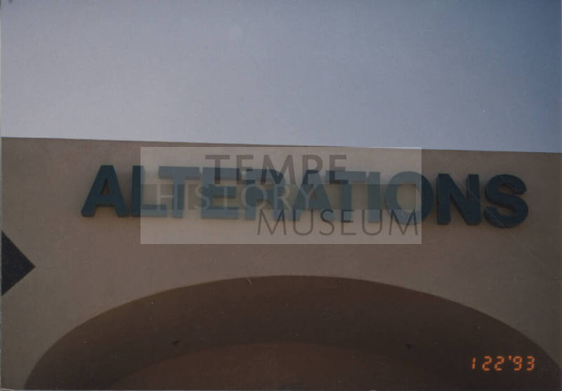 Modiste Alterations - 9020 South McClintock Drive, Tempe, Arizona
