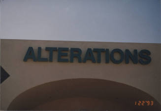 Modiste Alterations - 9020 South McClintock Drive, Tempe, Arizona